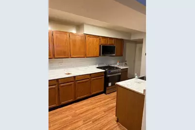 183 Judith Court #B, Bartlett, IL 60103 - Photo 2