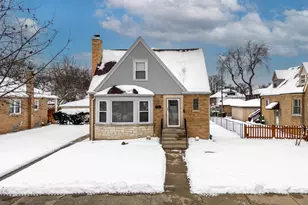 5016 Jarlath Ave, Skokie, IL 60077 - Photo 1