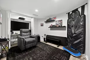 5016 Jarlath Ave, Skokie, IL 60077 - Photo 24