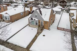 5016 Jarlath Ave, Skokie, IL 60077 - Photo 2