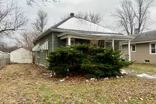 708 E Franklin St, Yorkville, IL 62568 - Photo 2
