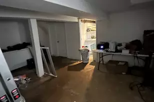 9737 S Calumet Ave, Chicago, IL 60628 - Photo 16