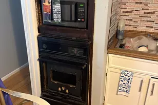 120 S Chestnut Ln, Glenwood, IL 60425 - Photo 6