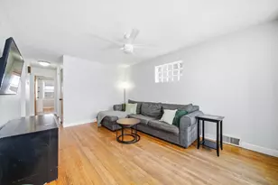 1016 Hull Ave, Westchester, IL 60154 - Photo 2