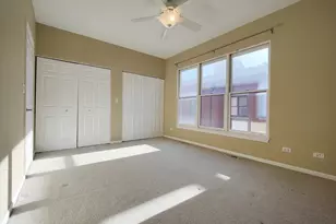 819 W Village Ct, Chicago, IL 60608 - Photo 10