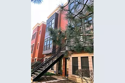 819 W Village Court, Chicago, IL 60608 - Photo 1