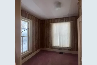 305 W Main Street, Oakland, IL 61943 - Photo 10