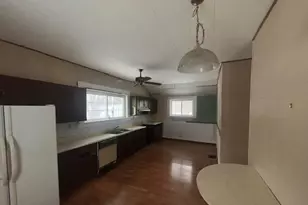 305 W Main St, Oakland, IL 61943 - Photo 6