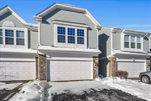 643 Hawley Dr, Oswego, IL 60543 - Photo 1