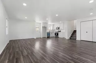 1750 W Woodland Ave, Addison, IL 60101 - Photo 6