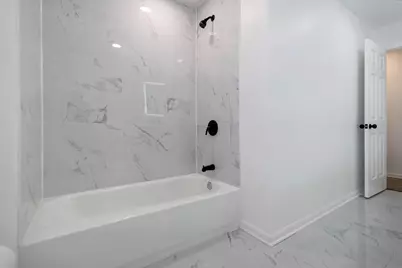 1750 W Woodland Avenue, Addison, IL 60101 - Photo 12