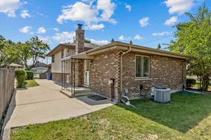 1750 W Woodland Ave, Addison, IL 60101 - Photo 22