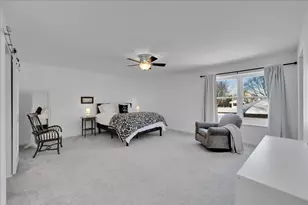 650 N View St, Hinckley, IL 60520 - Photo 18