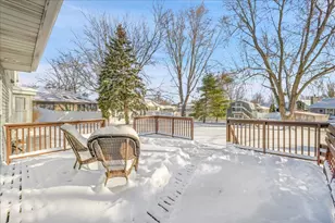 650 N View St, Hinckley, IL 60520 - Photo 36
