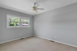 5735 Virginia Ave, Clarendon Hills, IL 60514 - Photo 10