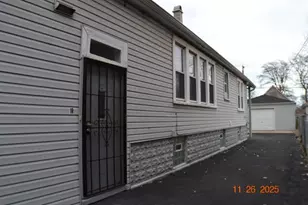 10311 S Calhoun Ave, Chicago, IL 60617 - Photo 2