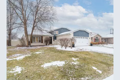 515 Edgewater Drive, Minooka, IL 60447 - Photo 1
