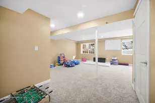369 Vaughn Cir, Aurora, IL 60502 - Photo 22