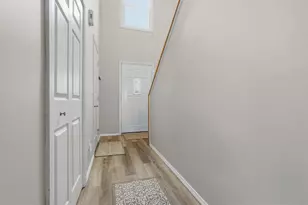 1108 Henry St, Normal, IL 61761 - Photo 10