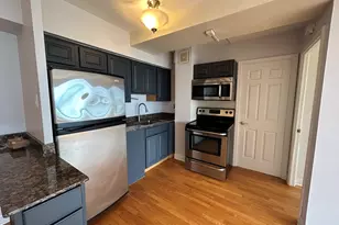 4180 N Marine Dr, Chicago, IL 60613 - Photo 2