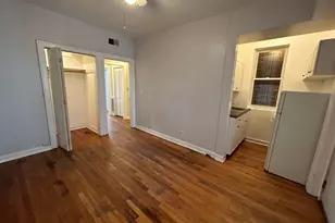 2405 W Wilson Ave, Chicago, IL 60625 - Photo 4