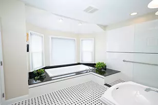 323 W Washington St, West Chicago, IL 60185 - Photo 20