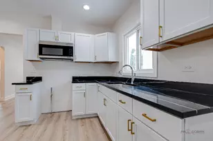 924 Lenox Ave, Waukegan, IL 60085 - Photo 14