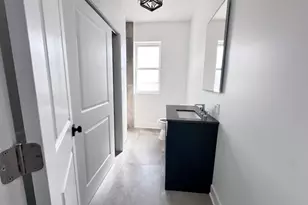 5011 N Troy St, Chicago, IL 60641 - Photo 10