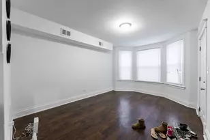 8632 S Escanaba Ave, Chicago, IL 60617 - Photo 14