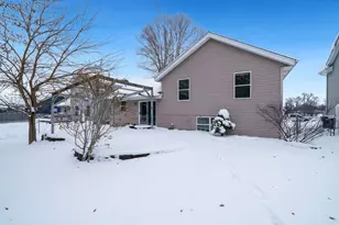 9235 Segunda Ln, Machesney Park, IL 61115 - Photo 32