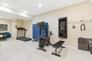 815 Tylerton Cir, Grayslake, IL 60030 - Photo 16