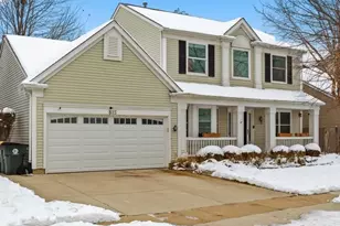 815 Tylerton Cir, Grayslake, IL 60030 - Photo 2