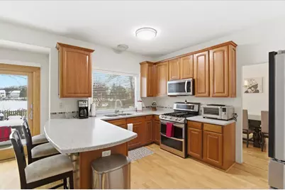 815 Tylerton Circle, Grayslake, IL 60030 - Photo 6