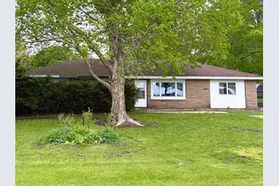 201 S Carson Street, Long Point, IL 61333 - Photo 1