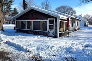 201 S Carson St, Long Point, IL 61333 - Photo 2