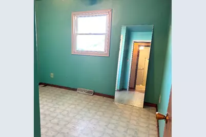 201 S Carson Street, Long Point, IL 61333 - Photo 14