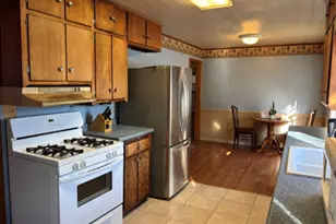 201 S Carson St, Long Point, IL 61333 - Photo 4