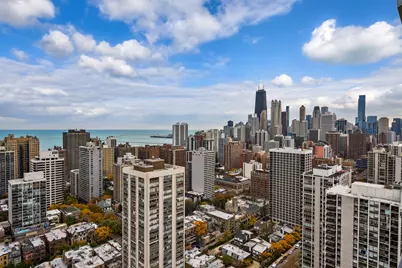 1560 N Sandburg Terrace #4104, Chicago, IL 60610 - Photo 14