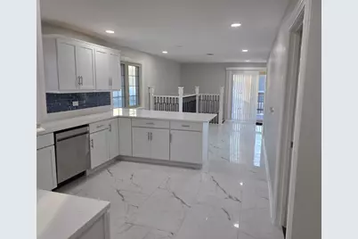 5658 S Austin Avenue, Chicago, IL 60638 - Photo 4