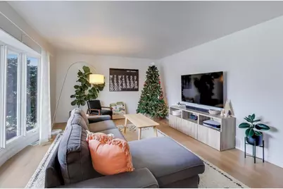 21061 W Marion Avenue, Mundelein, IL 60060 - Photo 6