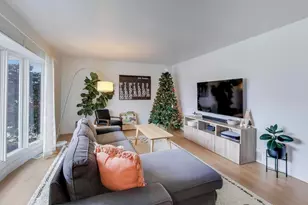 21061 W Marion Ave, Mundelein, IL 60060 - Photo 6