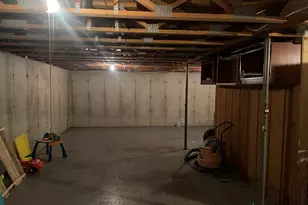 650 N 11th St, Dekalb, IL 60115 - Photo 8