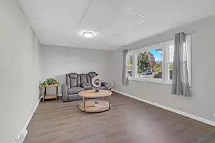 403 Arrowhead Trail, Carol Stream, IL 60188 - Photo 14