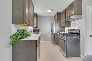 403 Arrowhead Trail, Carol Stream, IL 60188 - Photo 6