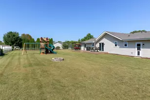 13840 De La Tour Dr, Rockton, IL 61072 - Photo 2