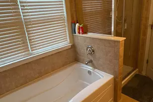 5586 Cambridge Way, Hanover Park, IL 60133 - Photo 14