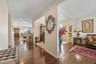 731 Slate Run, Elgin, IL 60124 - Photo 4