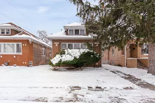 99 Bellwood Ave, Bellwood, IL 60104 - Photo 1