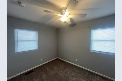 229 S Dearborn Avenue, Bradley, IL 60915 - Photo 4