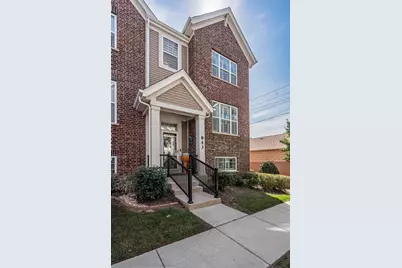 843 Lexington Circle E, Des Plaines, IL 60016 - Photo 4